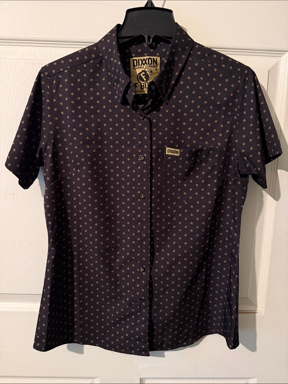 DIXXON Women’s  Black Short-Sleeve Button-Down Shirt with Tan Micro Dot Print